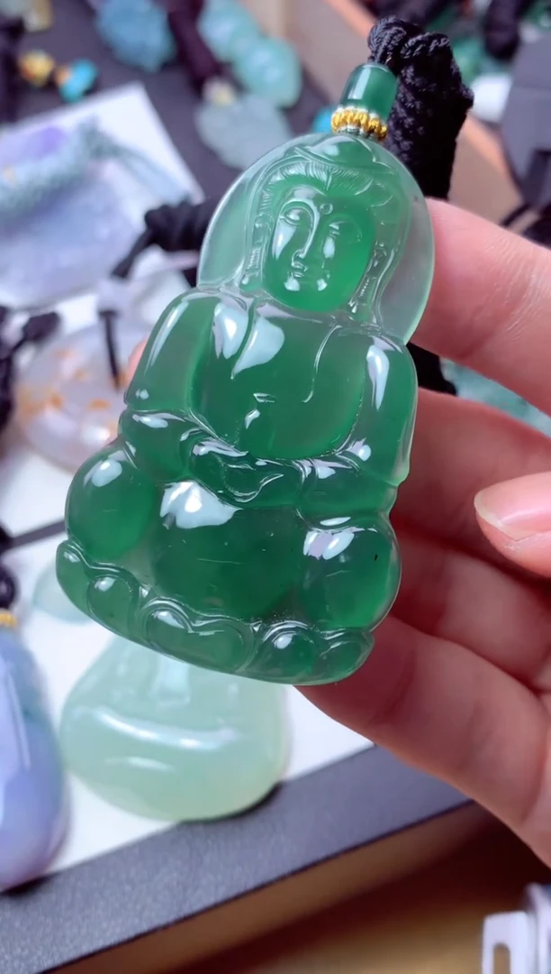 翡翠未镶嵌颈饰天然翡翠A货