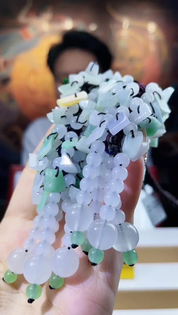 翡翠未镶嵌颈饰翡翠多样性发其一挂件