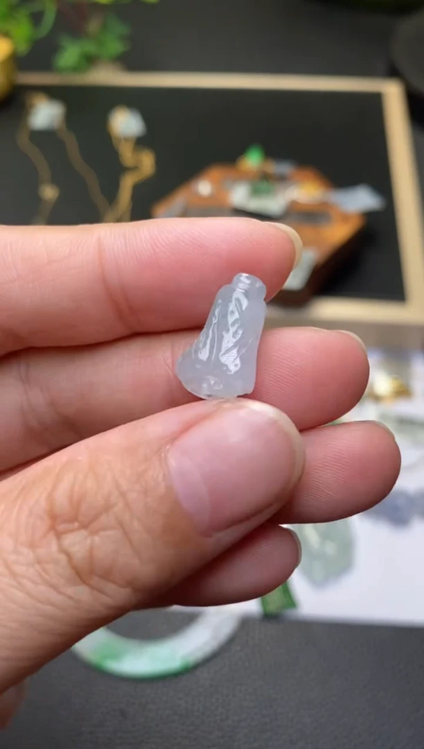颈饰未镶嵌翡翠净货30988