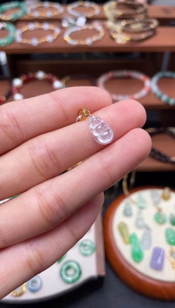 【闪购商品】翡翠吊坠(不含链)18K金镶嵌一个  JK726