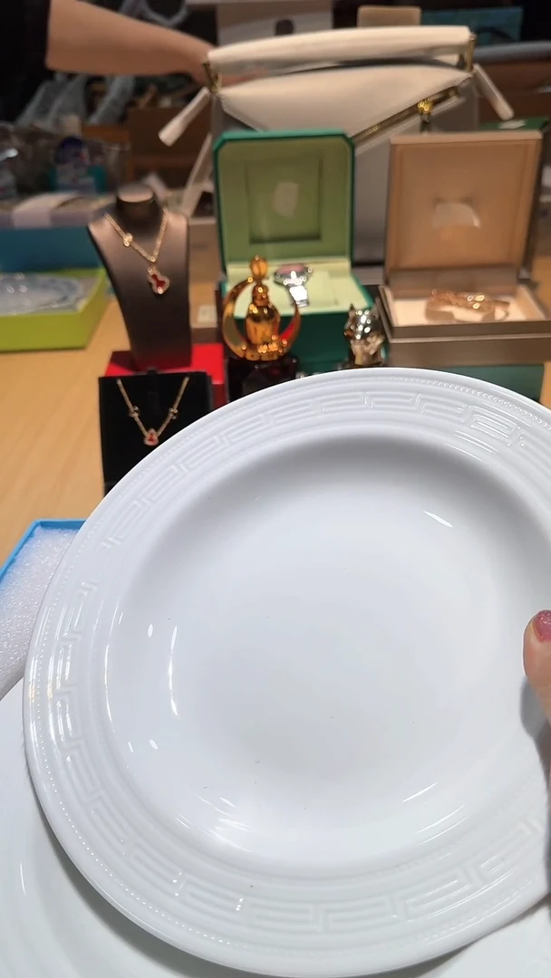 【闪购商品】瓷片锅碗瓢盆一件不剩