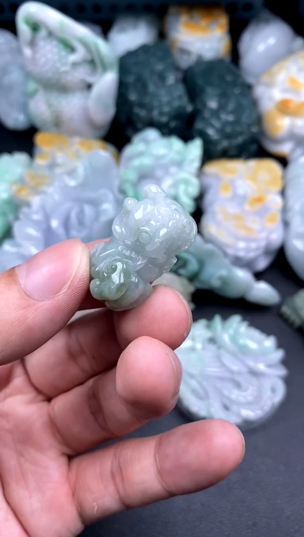 吊坠(不含链)未镶嵌翡翠1