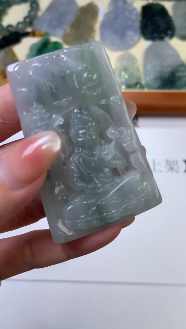翡翠挂件未镶嵌296995   /多样性发一件