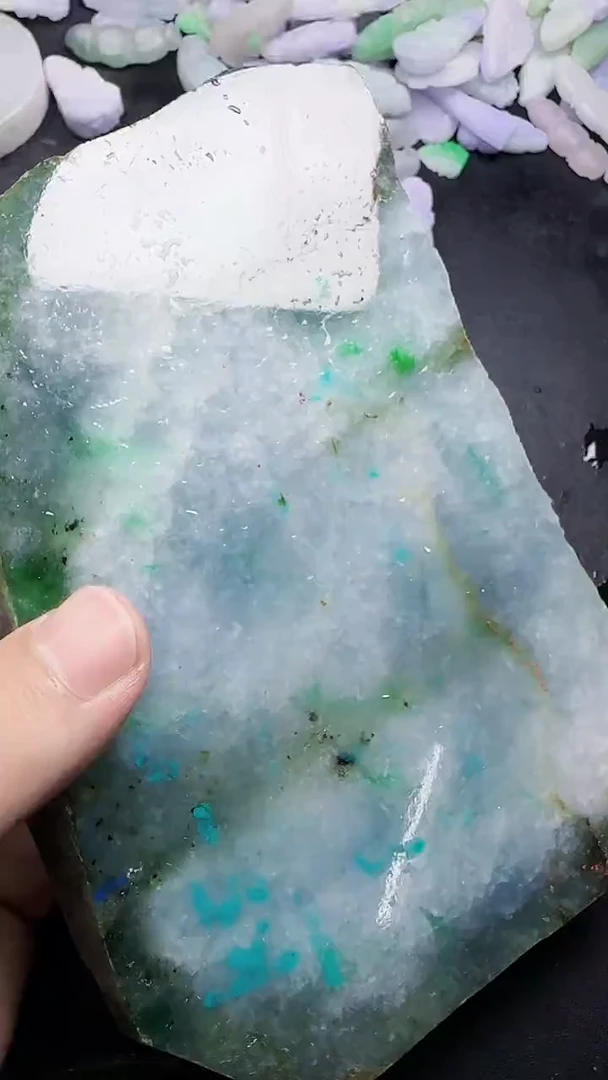 翡翠挂件未镶嵌060翡翠