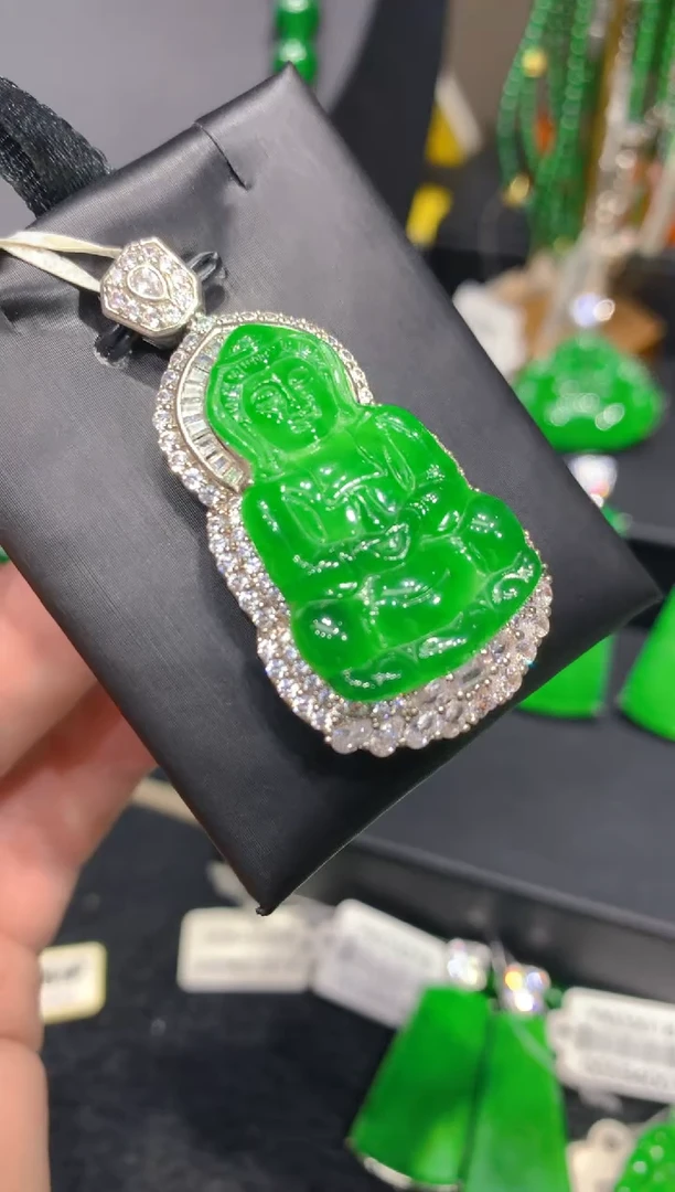 颈饰未镶嵌翡翠17一季