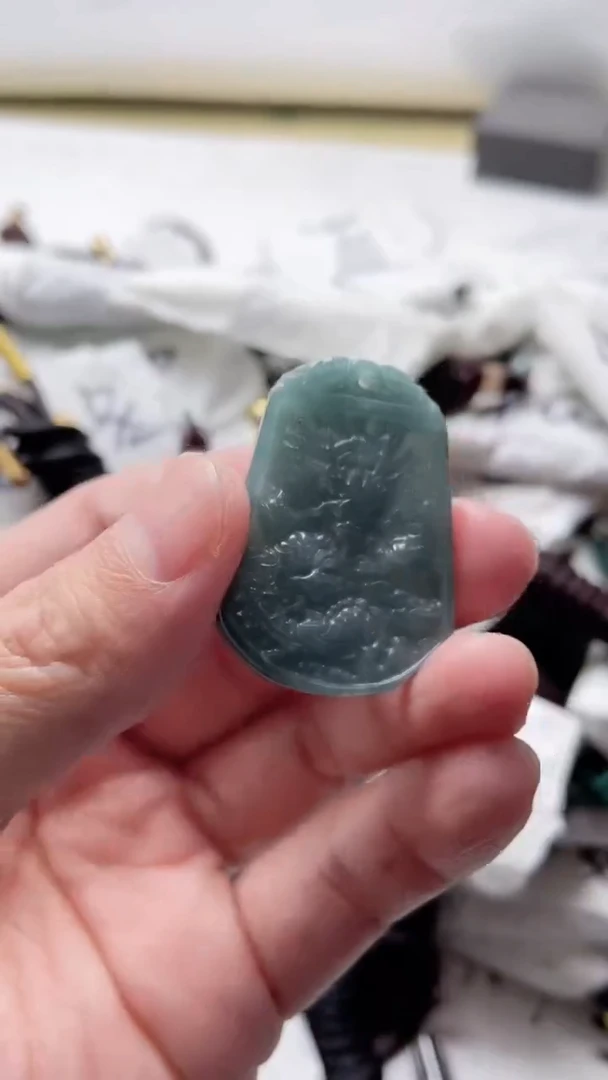 【闪购商品】翡翠颈饰未镶嵌8888888888888