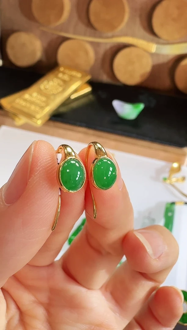 翡翠18K金镶嵌耳饰耳饰