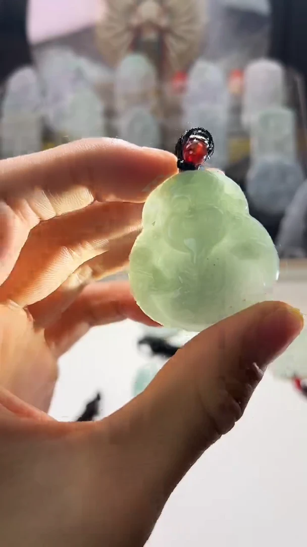 颈饰未镶嵌翡翠12/13     73