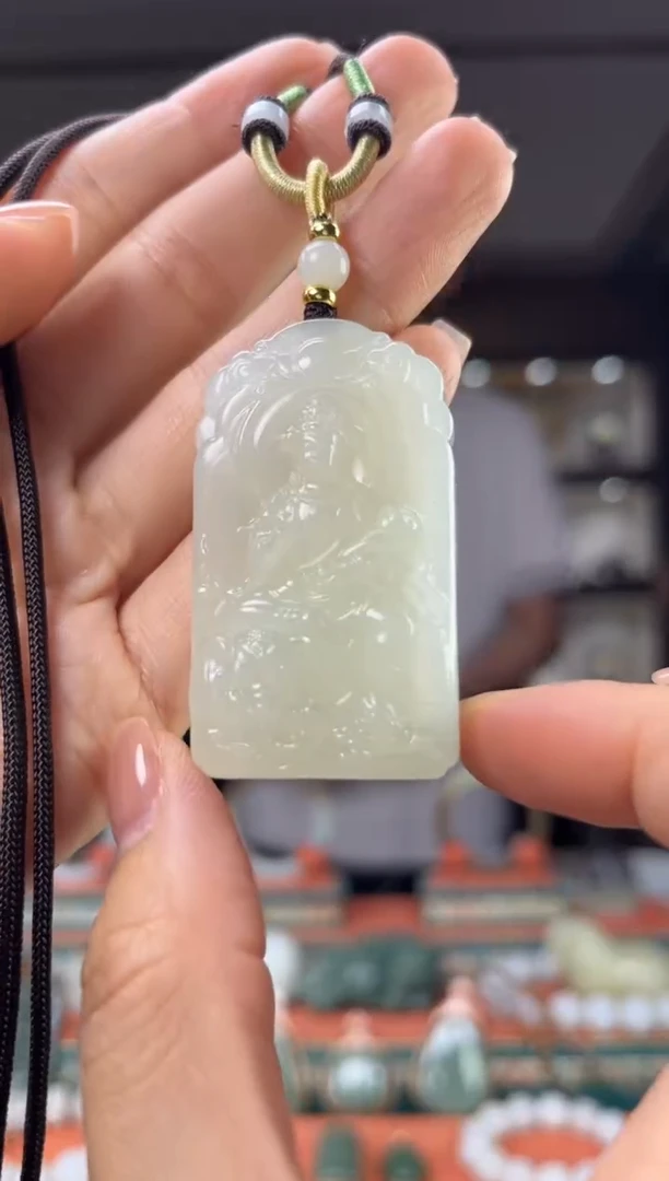 和田玉未镶嵌颈饰佩佩龙 蛇