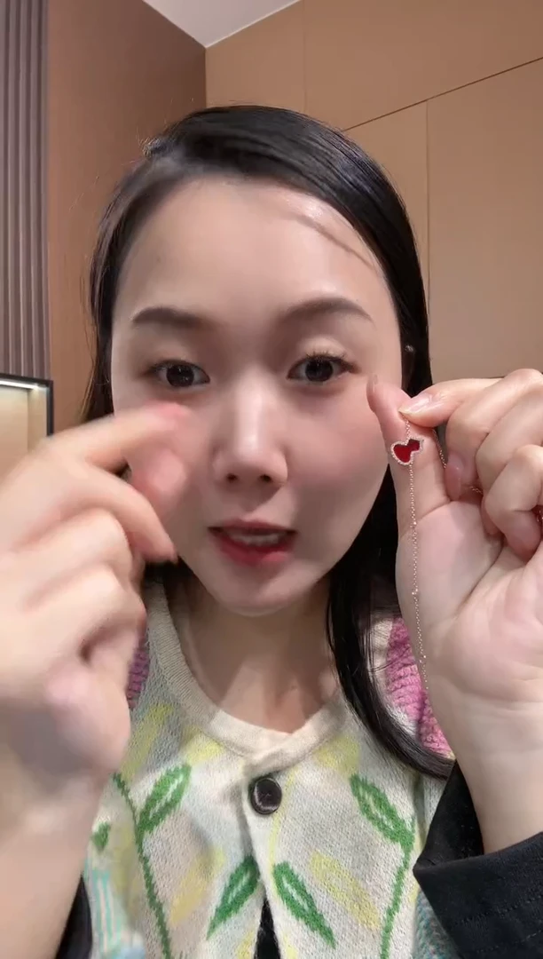 【闪购商品】钻石手链18K金镶嵌红葫芦手链