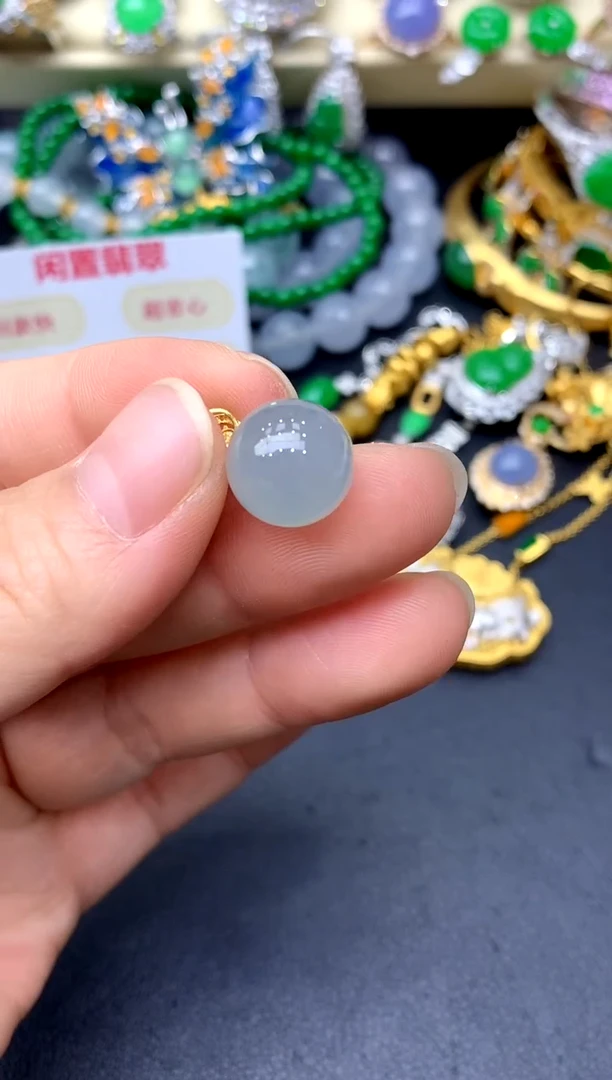 颈饰18K金镶嵌翡翠63 -中国好珍宝