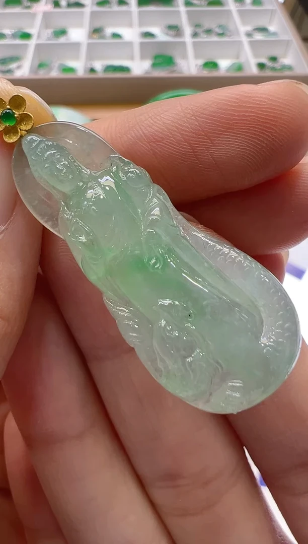 【闪购商品】翡翠吊坠(不含链)18K金镶嵌多样性团购发一件