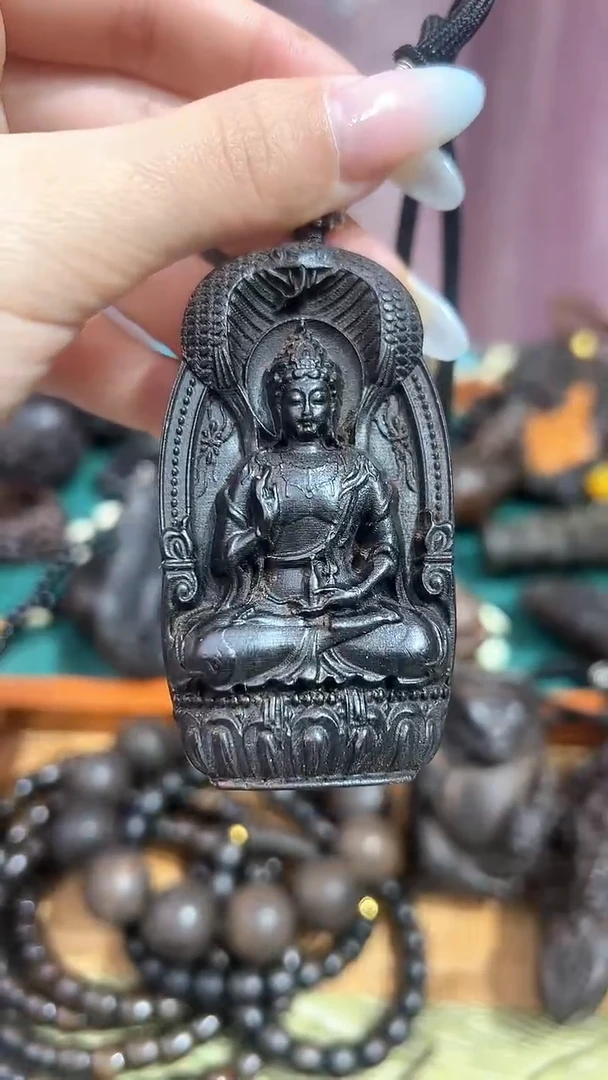 【闪购商品】贡木库存大蛇观音吊坠赠送脖挂绳9.99