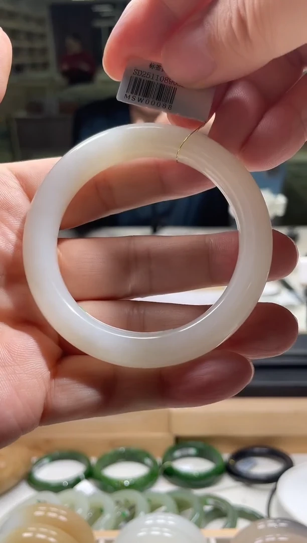 未镶嵌手镯和田玉56-57圈口 0088