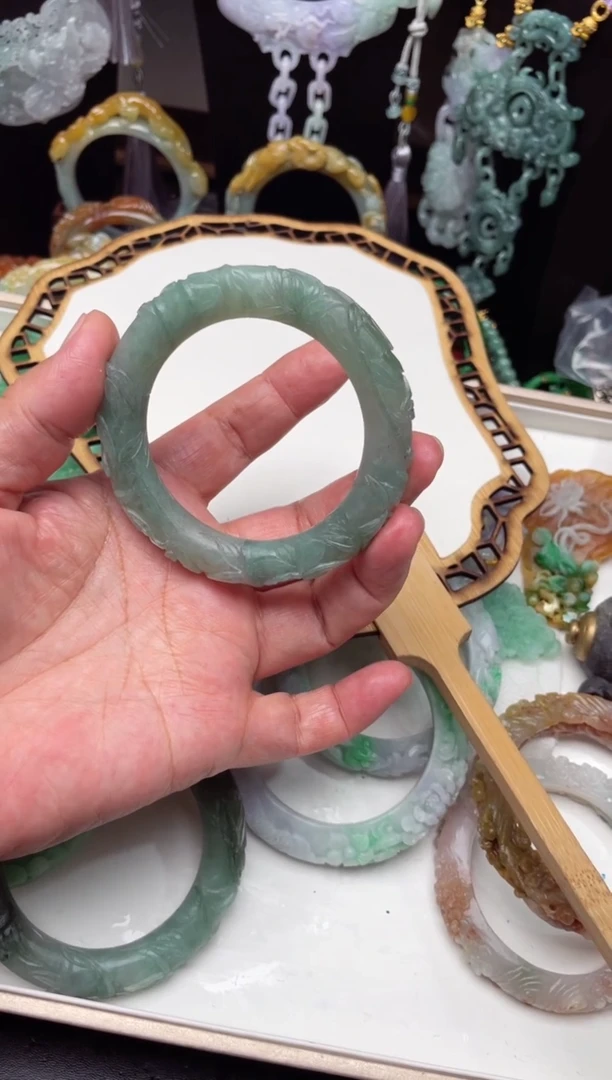 未镶嵌定制翡翠手镯5455