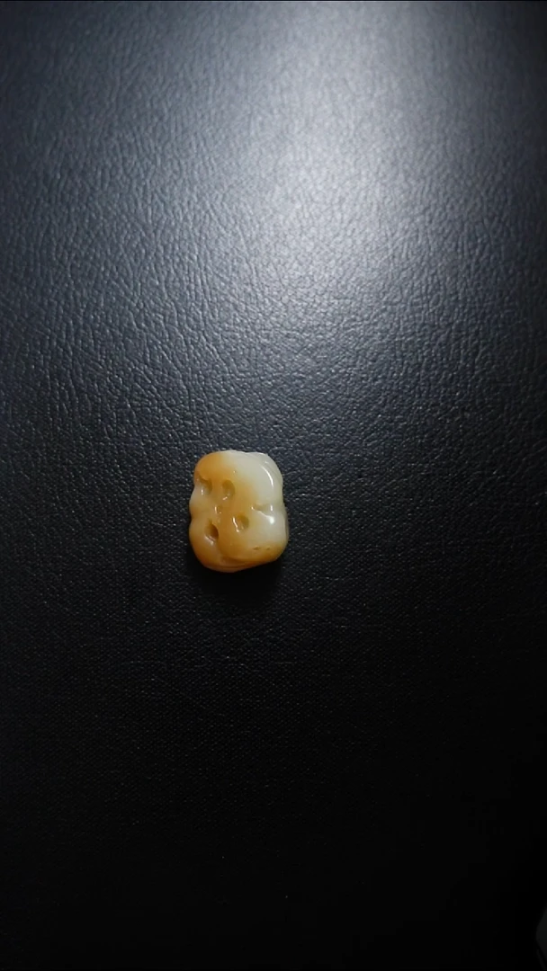 颈饰未镶嵌和田玉太湖石吊坠