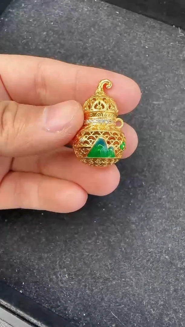 颈饰未镶嵌和田玉葫芦