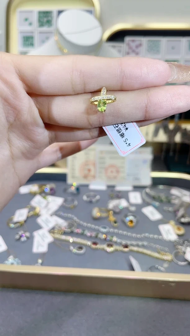 银S925镶嵌吊坠(不含链)橄榄石天然宝石