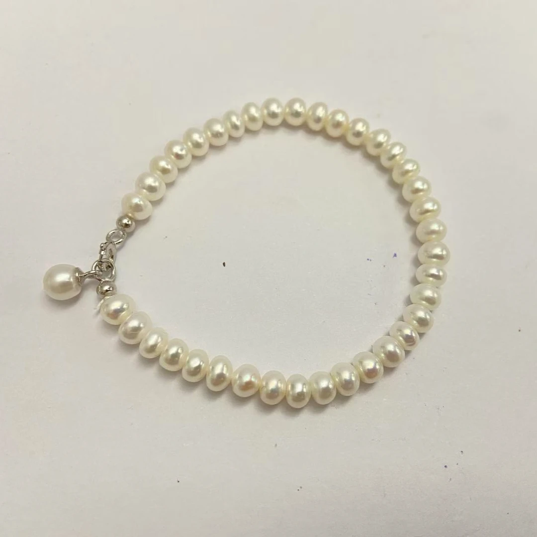 s925银扣+5mm左右暖白馒头珠手链