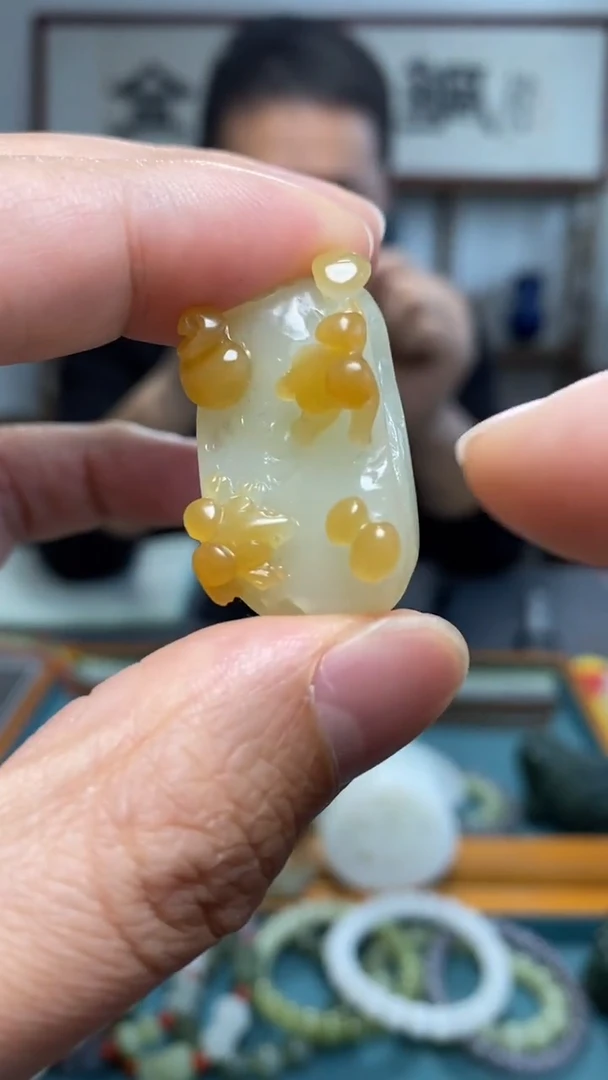 颈饰未镶嵌和田玉45