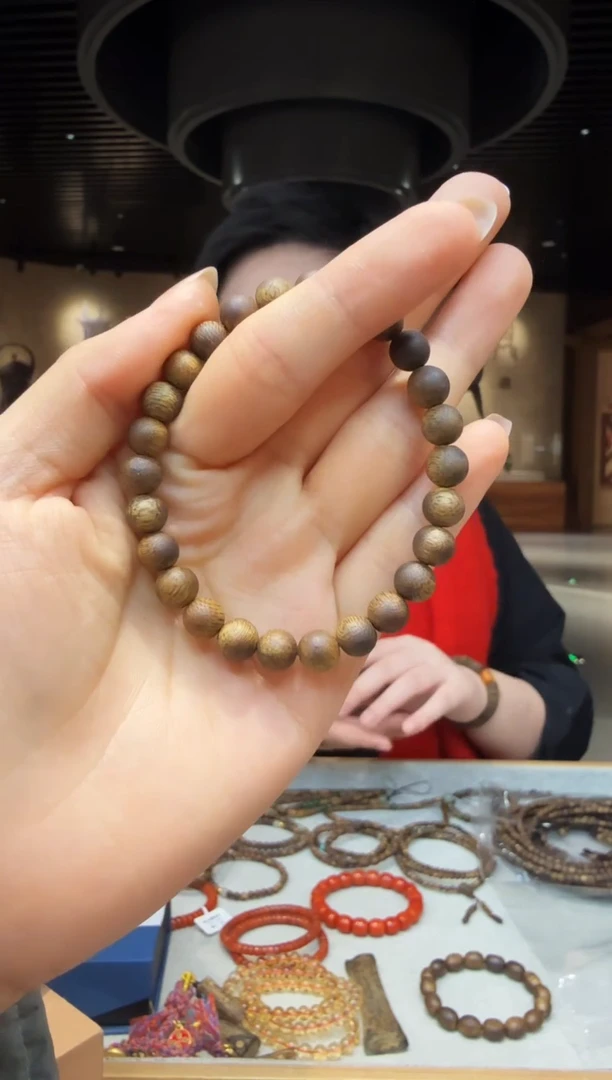 【闪购商品】沉香手串海南莺歌绿棋单圈圆珠