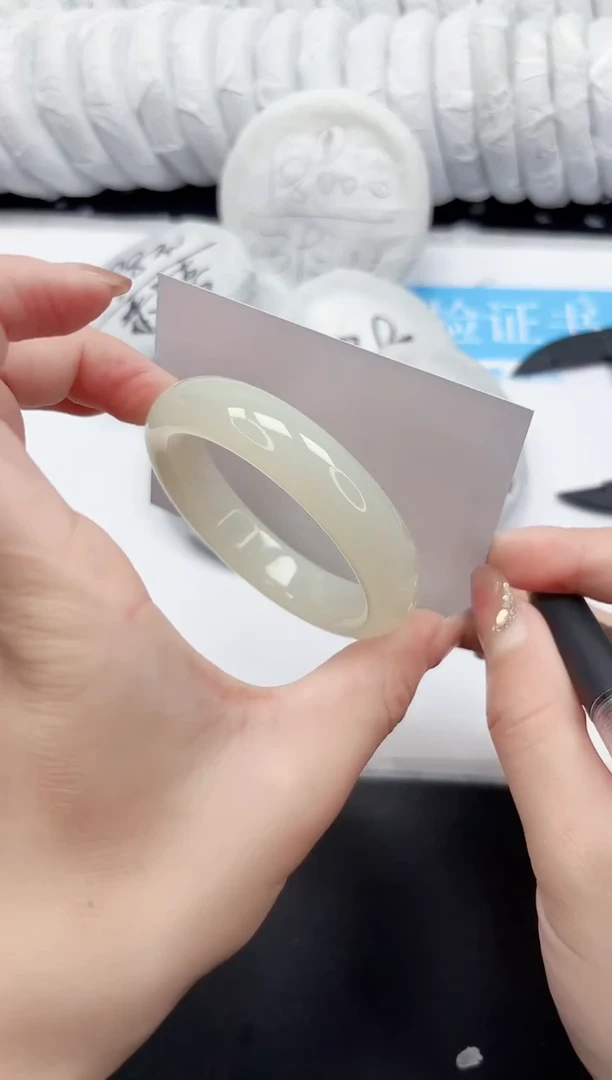 未镶嵌手镯石英质玉59-53.6FMS