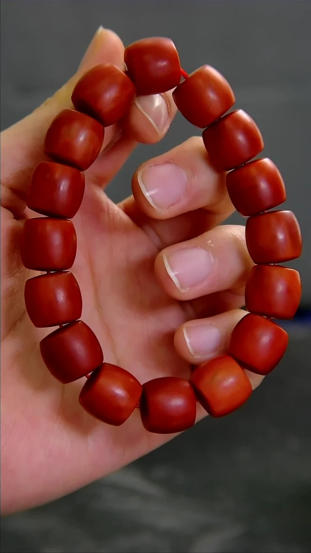 【闪购商品】南红玛瑙手串未镶嵌053DY00121产品一个