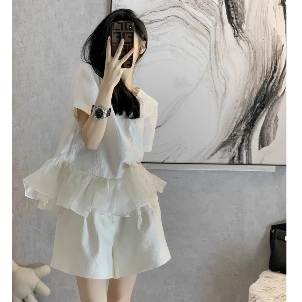 2025夏新款高级感时尚套装洋气减龄小个子穿搭白色短裤两件套装女