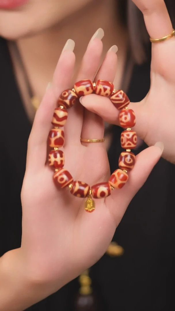 玛瑙/玉髓颈饰未镶嵌传世珠宝