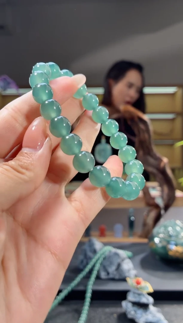 未镶嵌手串翡翠手串（多样性发其一）