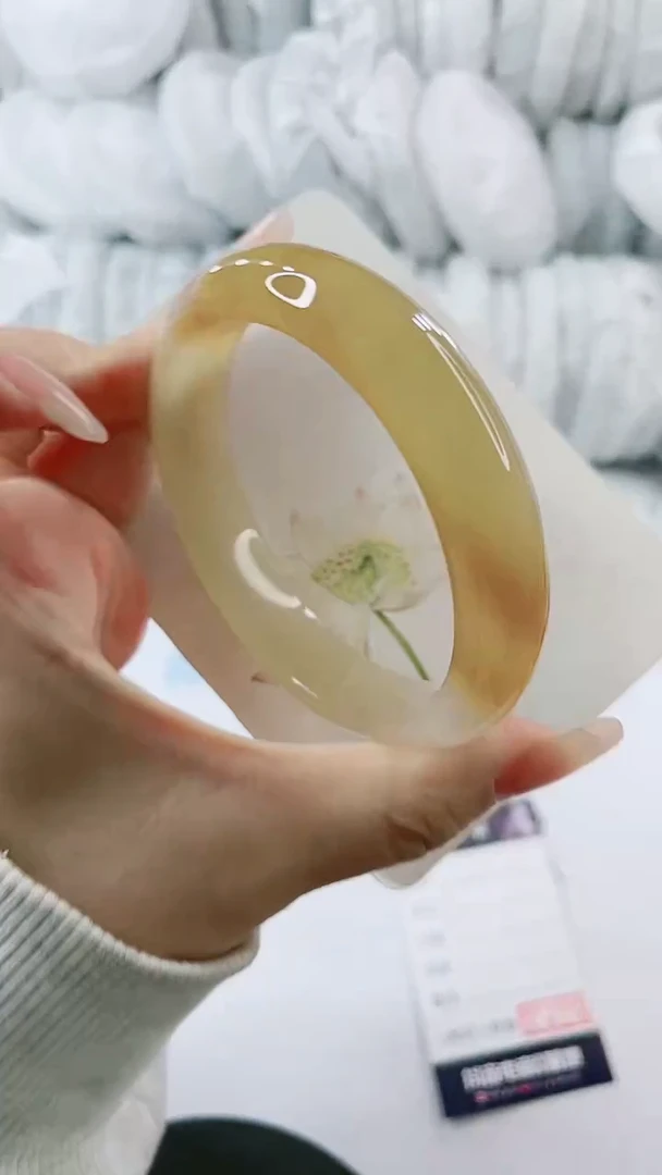 【闪购商品】石英质玉手镯未镶嵌0279977288-63多样性发货