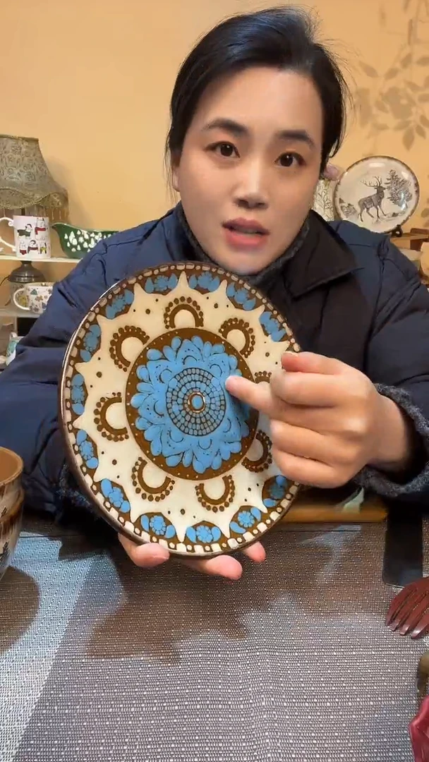 瓷片8英寸手绘盘 微瑕介意勿拍