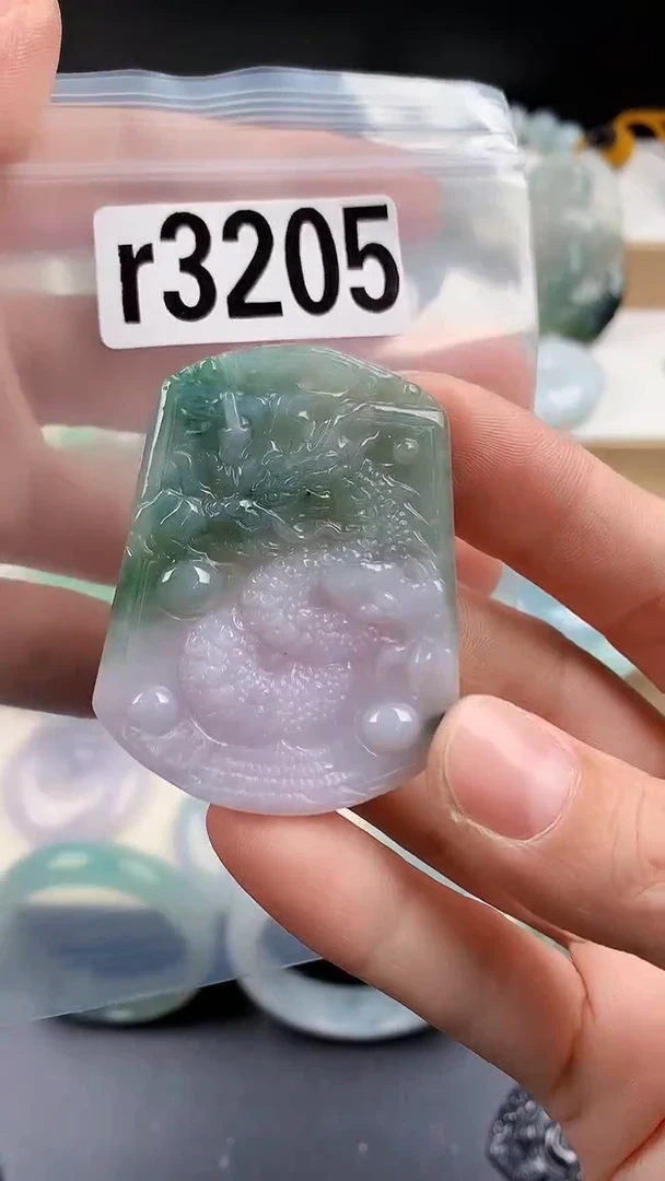 颈饰未镶嵌翡翠颈饰未镶嵌缅甸天然翡翠吊坠