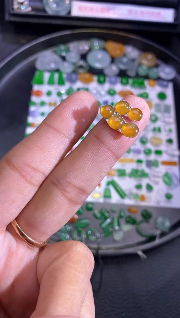 未镶嵌挂件翡翠蛋