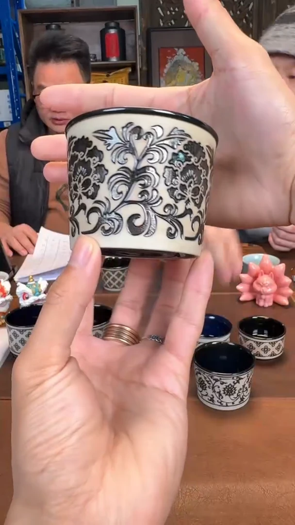 【闪购商品】瓷片@@乌金釉牡丹直筒杯（特大号）1685