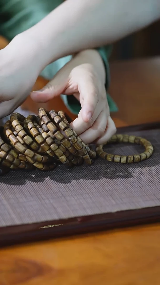 手串沉香桶珠单圈  5克一条