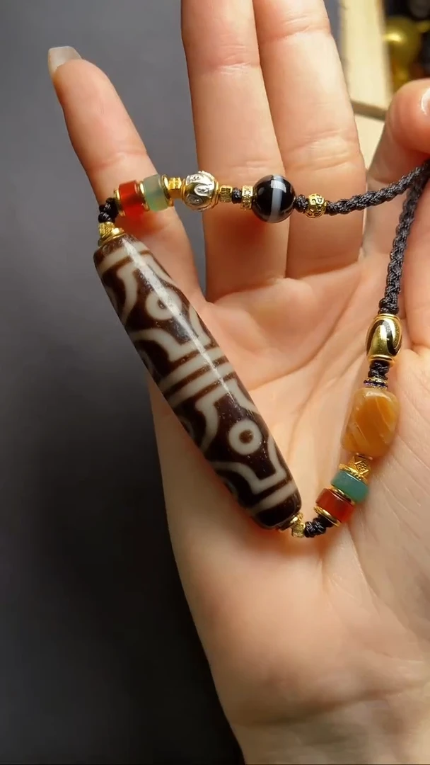 【闪购商品】玛瑙/玉髓珠宝奇石未镶嵌条纹玛瑙