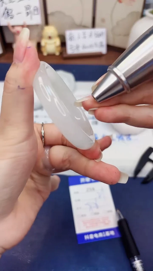 石英质玉手镯未镶嵌256-天山翠-圈口52