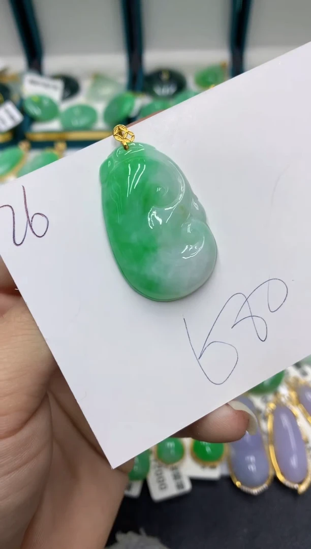 【闪购商品】翡翠颈饰18K金镶嵌翡翠