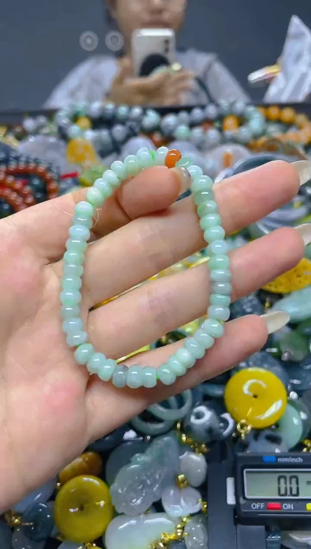 颈饰未镶嵌翡翠5MM/ K /翡翠A货，一件也是批发价