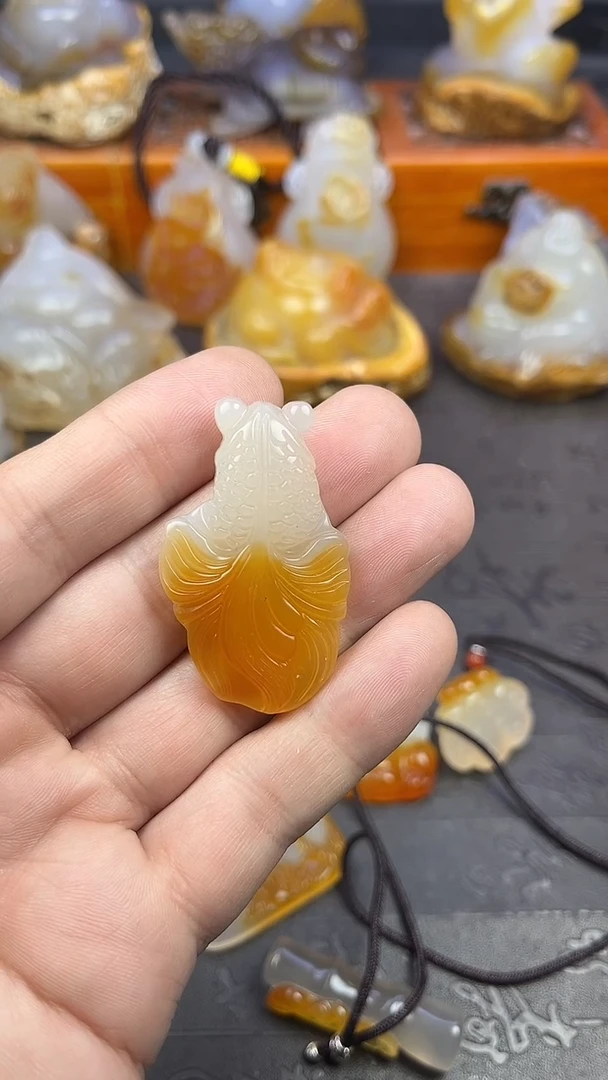 【闪购商品】玛瑙/玉髓吊坠未镶嵌1