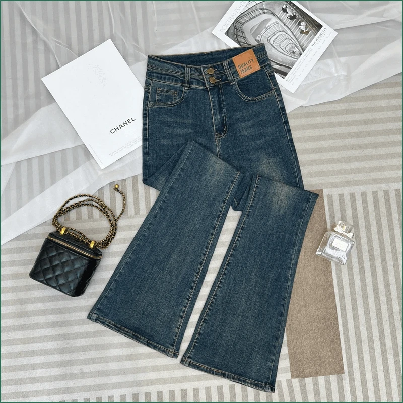 复古蓝双排扣微喇叭牛仔裤女春季新款高腰百搭修身显瘦裤显腿长