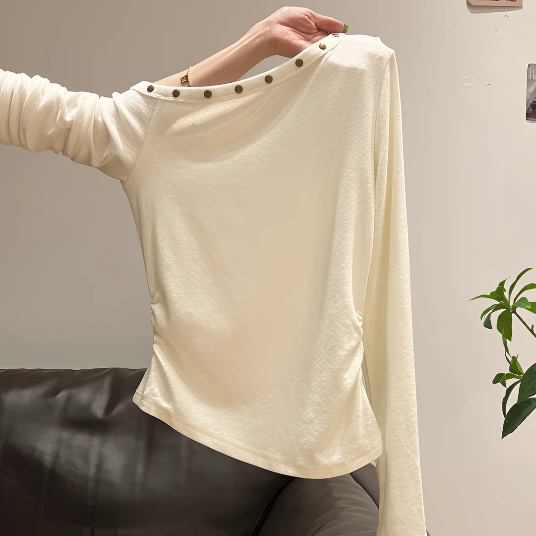 尊嘟太美腻了！斜肩钉珠设计感长袖t恤女2025秋打底衫内搭收腰上衣