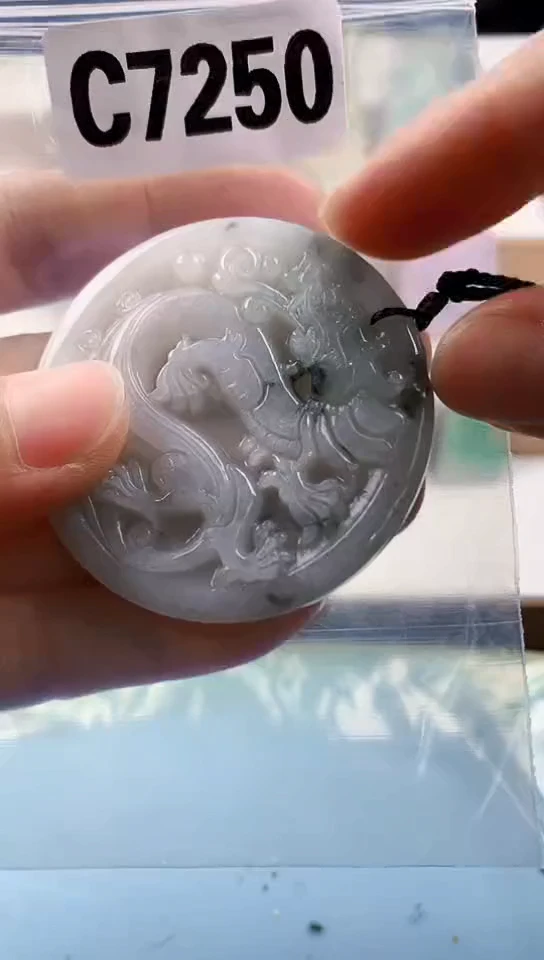 翡翠未镶嵌颈饰天然翡翠吊坠挂件