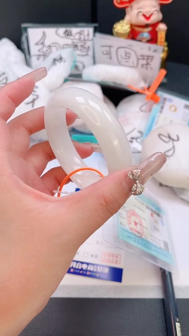 未镶嵌手镯和田玉17T21-54