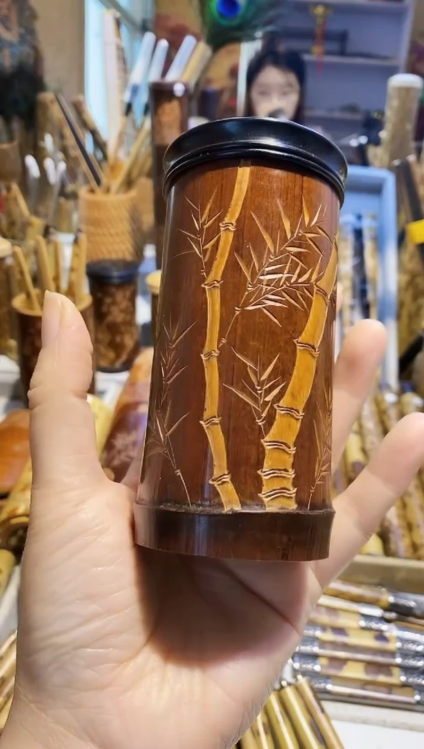 蓝*老煤竹精品雕刻茶叶罐一个