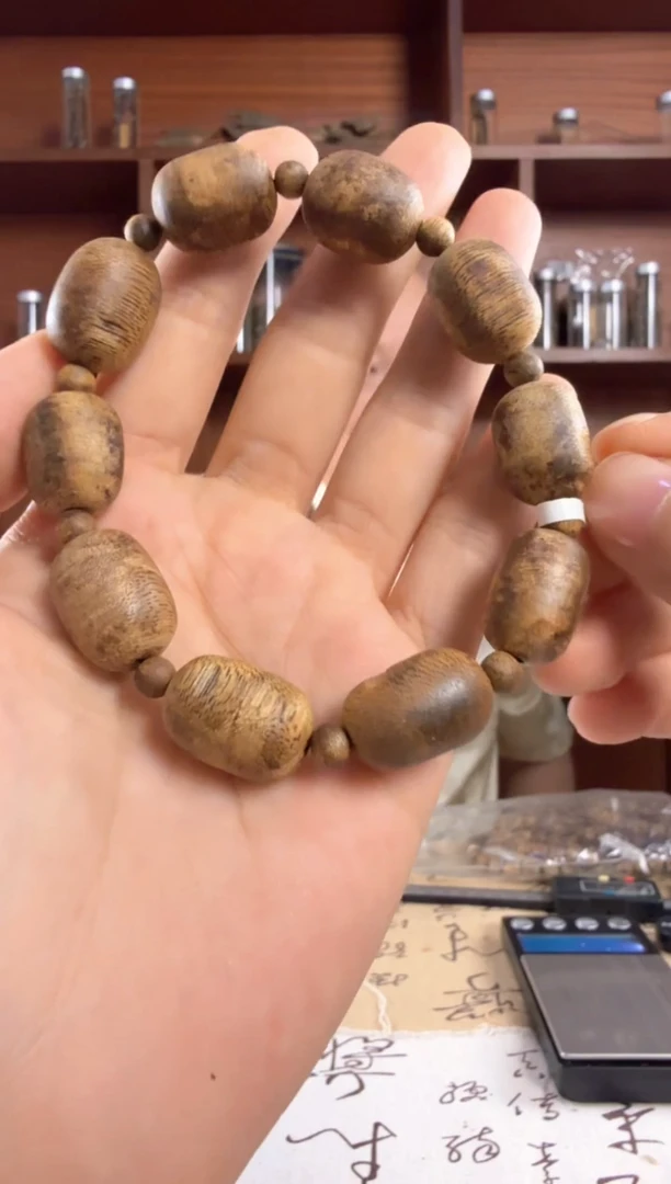 沉香手串奇楠沉香乌身随形留疤单圈手串一条12g➕