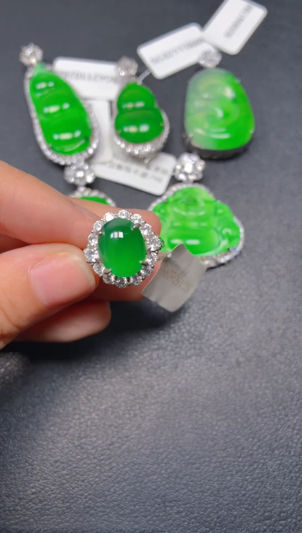 颈饰银S925镶嵌翡翠1