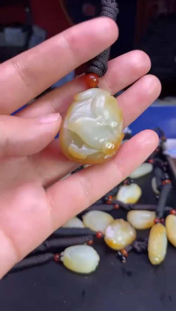 颈饰未镶嵌和田玉11