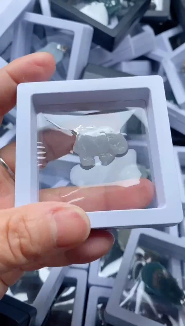 【闪购商品】翡翠吊坠(不含链)未镶嵌124